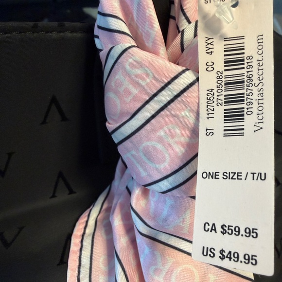 NWT Victoria's Secret Black Shoulder Bag with Pink Scarf - Picture 5 of 5